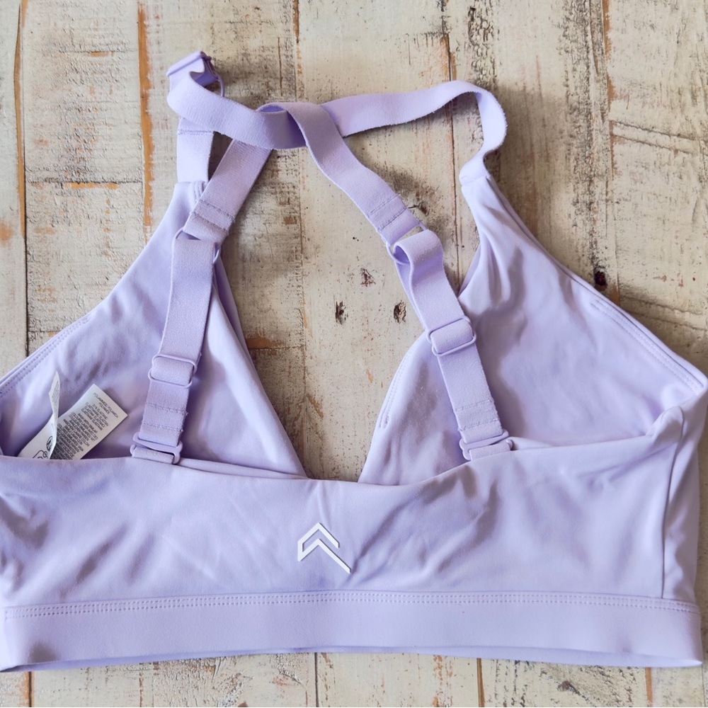 Oner Active UnifiedMove Twist Sports Bra - Picture 2 of 3